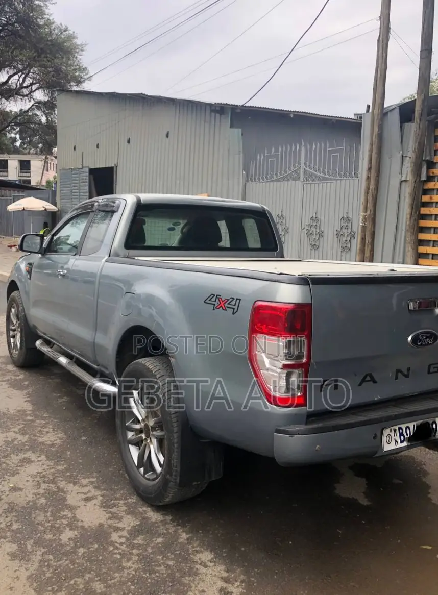 Ford Ranger 2013 Silver