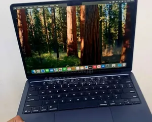 New Laptop Apple MacBook Air 2025 M4 13-inch 16GB Apple M4 SSD 256GB