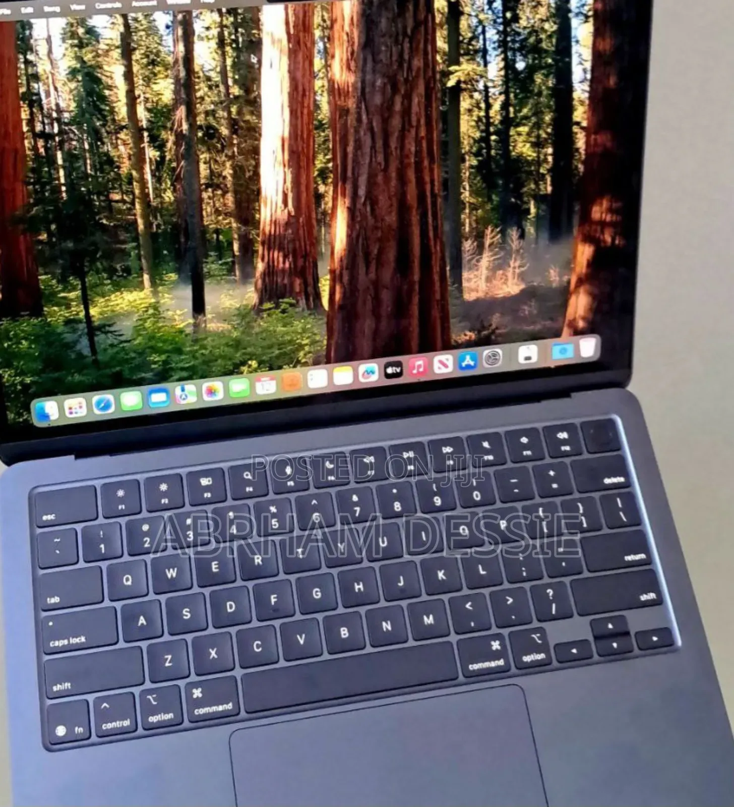 New Laptop Apple MacBook Air 2025 M4 13-inch 16GB Apple M4 SSD 256GB