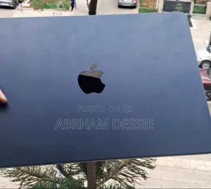 New Laptop Apple MacBook Air 2025 M4 13-inch 16GB Apple M4 SSD 256GB