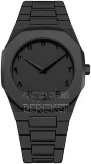 Matte Black Quartz Wristwatch With Arabic Number.