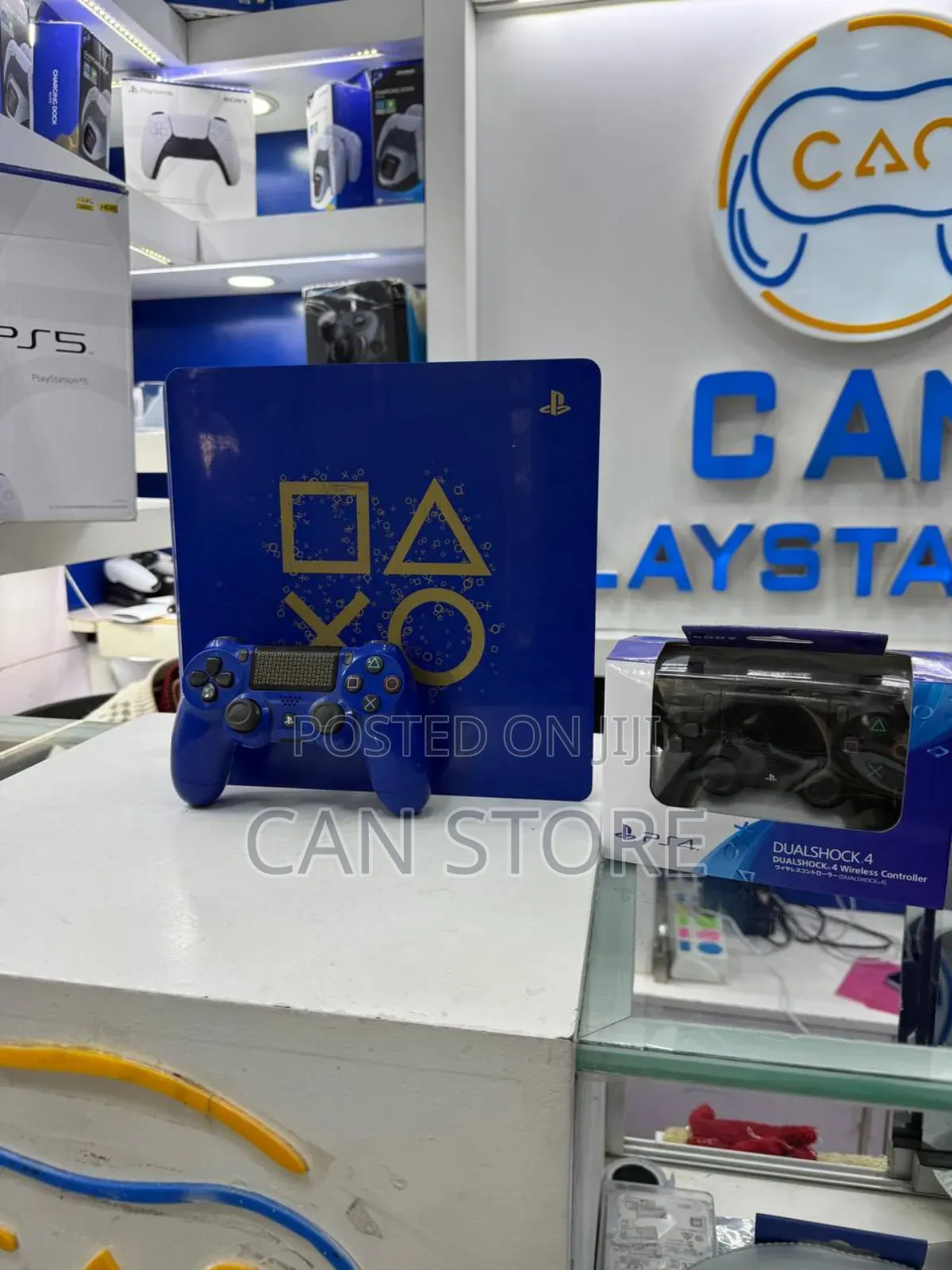 Playstation 4slim With Two Original Controller Fc26 Active እኛ ጋር ያገኛሉ