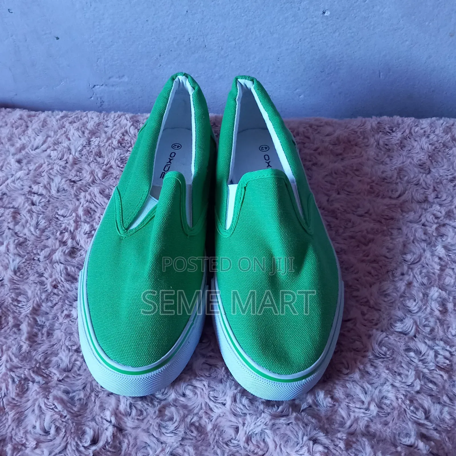 Men's Canvas Shoes (42)