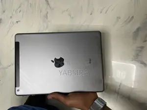 New Apple iPad Air 32 GB Black