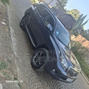 Toyota Land Cruiser 2015 Black
