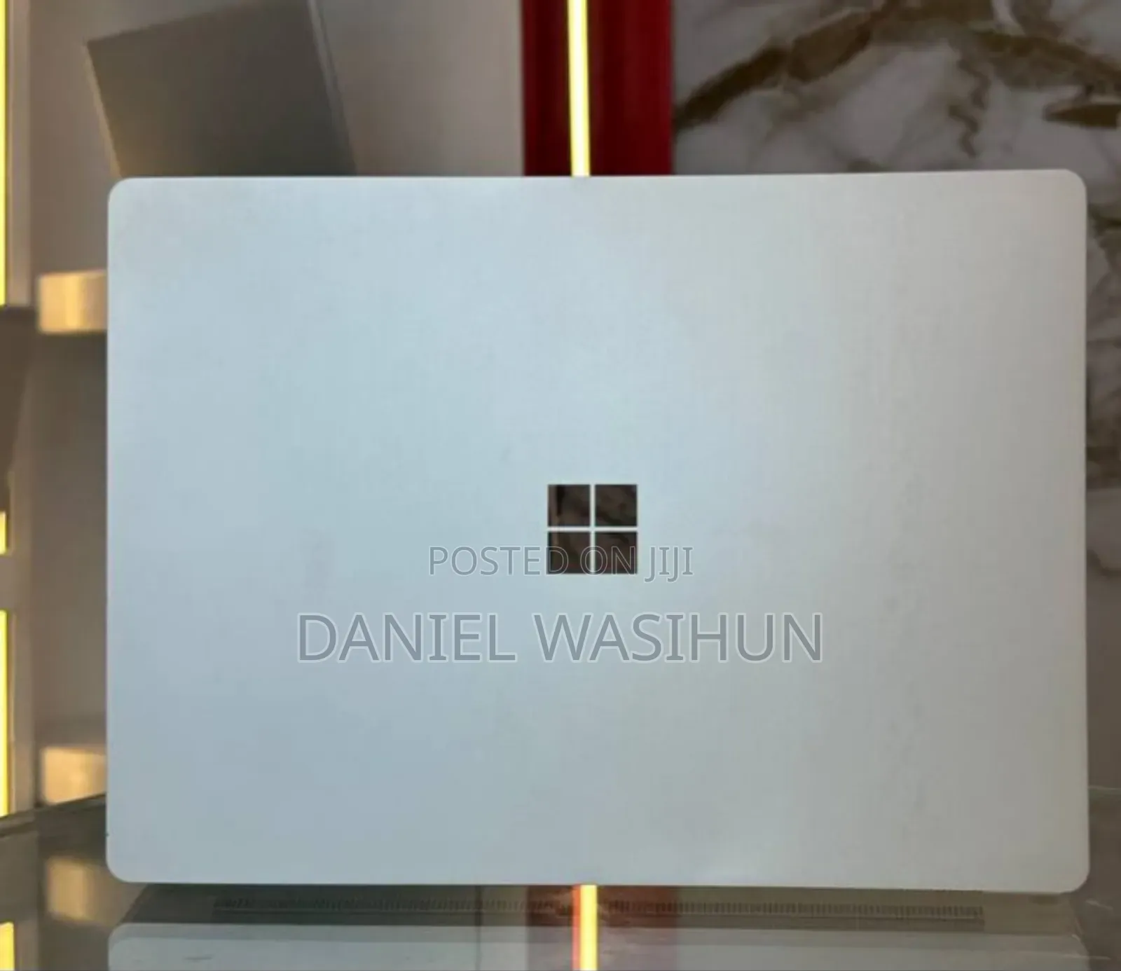 New Laptop Microsoft Surface 8GB Intel Core i5 SSD 256GB