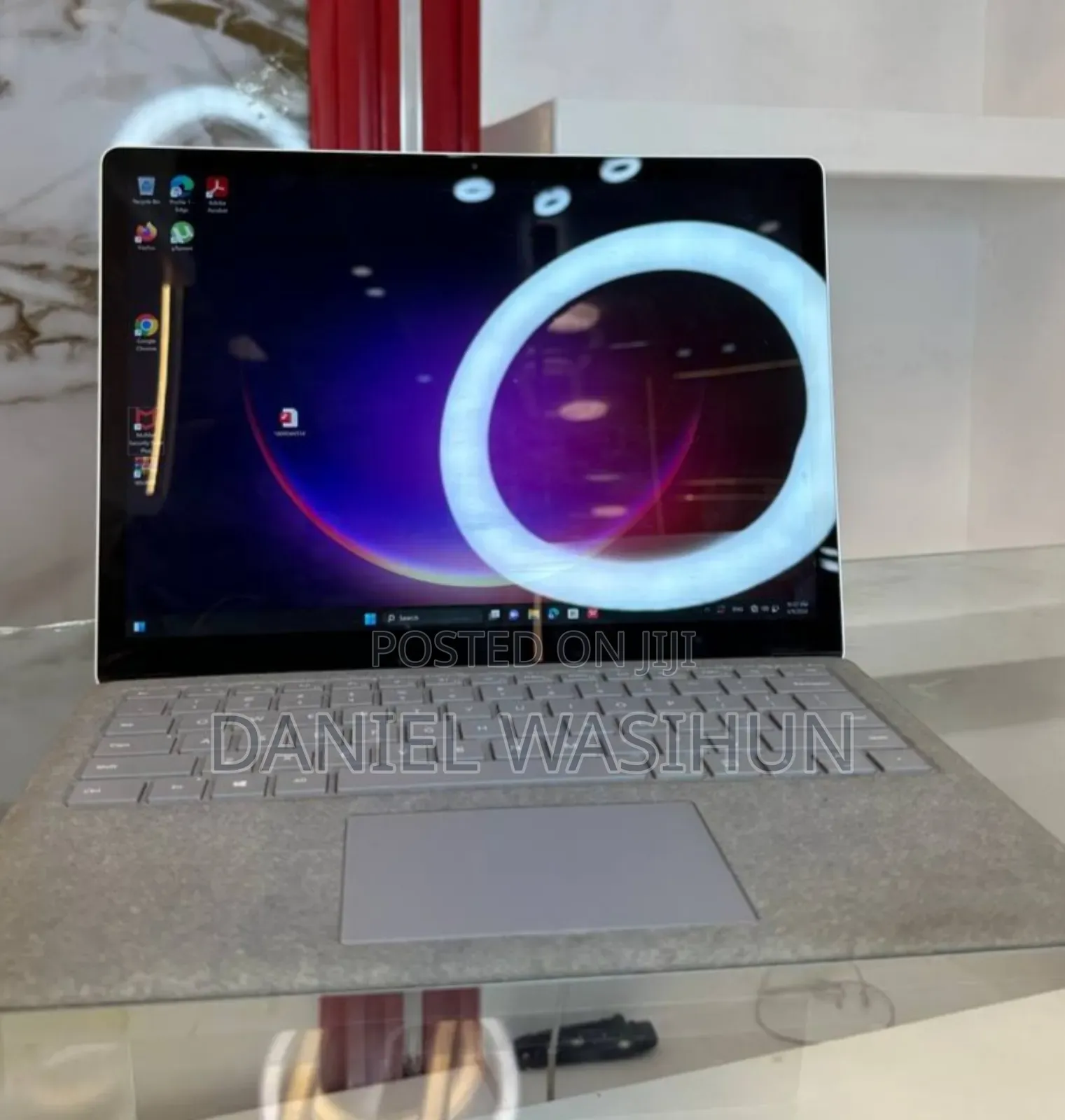 New Laptop Microsoft Surface 8GB Intel Core i5 SSD 256GB