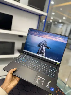 New Laptop Asus TUF Gaming F16 16GB Intel Core i7 SSD 512GB