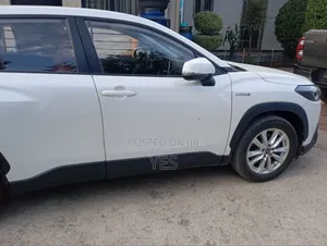 Toyota Corolla Cross 2024 White