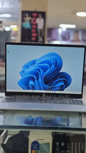 New Laptop HP Pavilion 15 16GB Intel Core 5 SSD 512GB