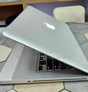New Laptop Apple MacBook 2012 4GB Intel Core i5 HDD 500GB