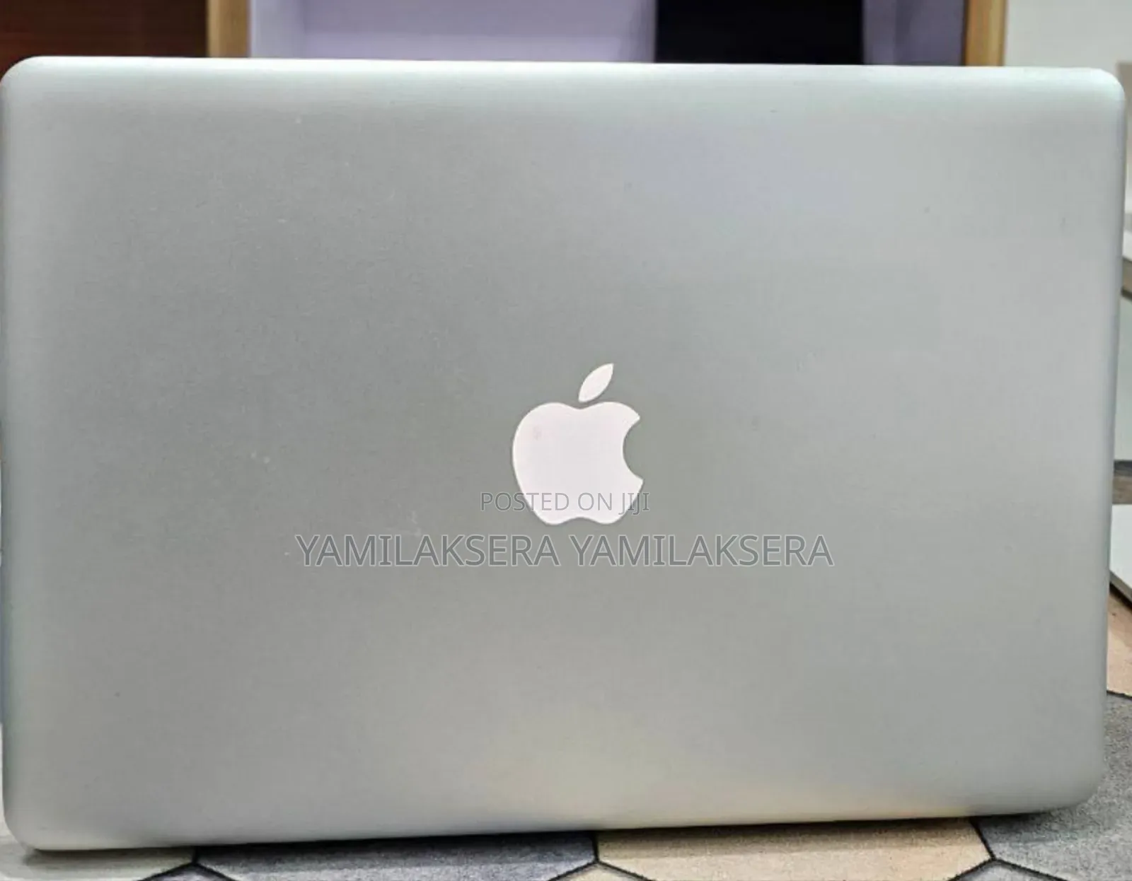 New Laptop Apple MacBook 2012 4GB Intel Core i5 HDD 500GB