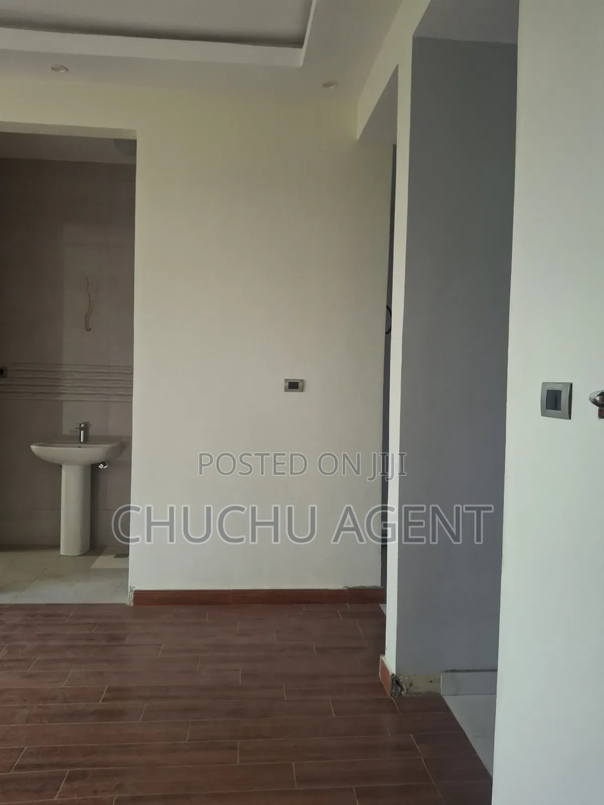 8bdrm House in Bole for sale