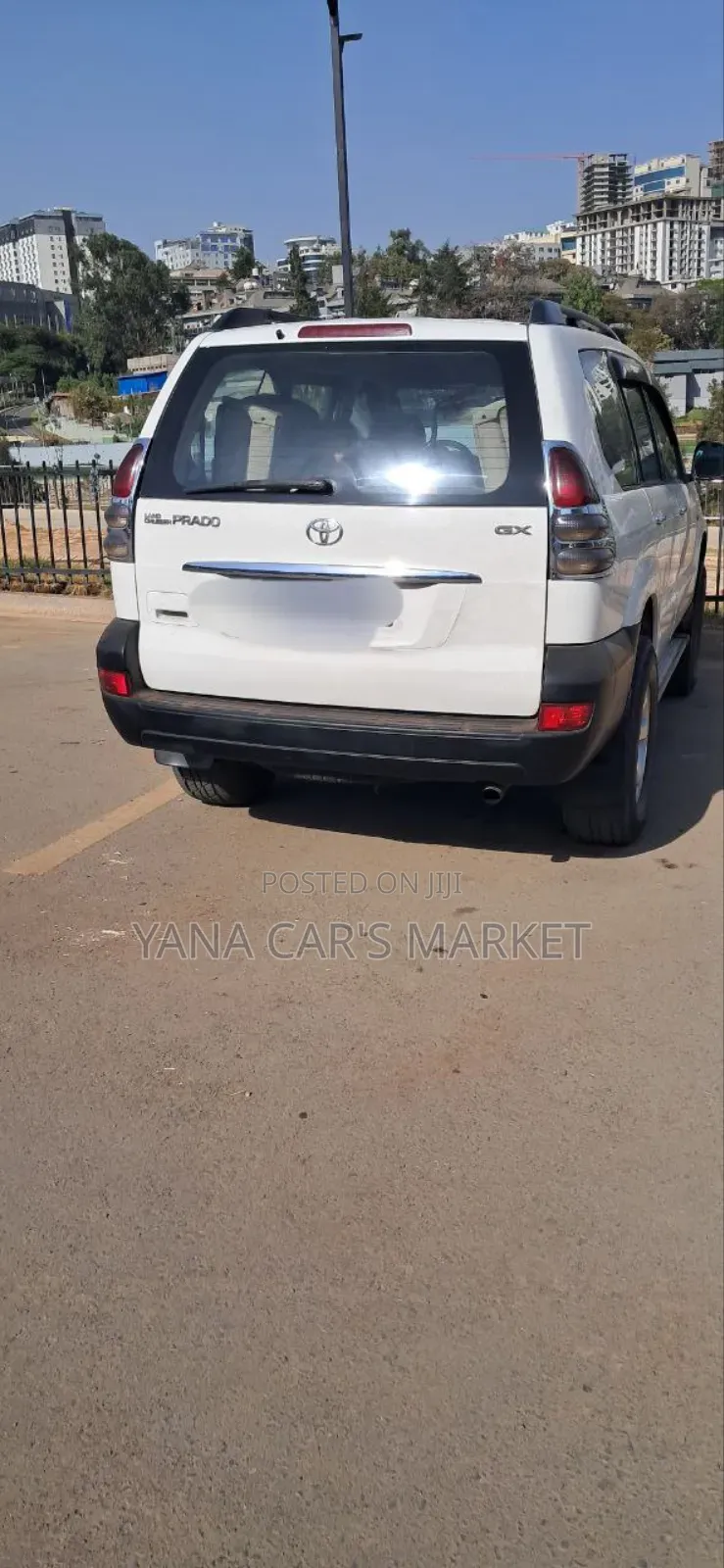 Toyota Land Cruiser Prado 2005 White