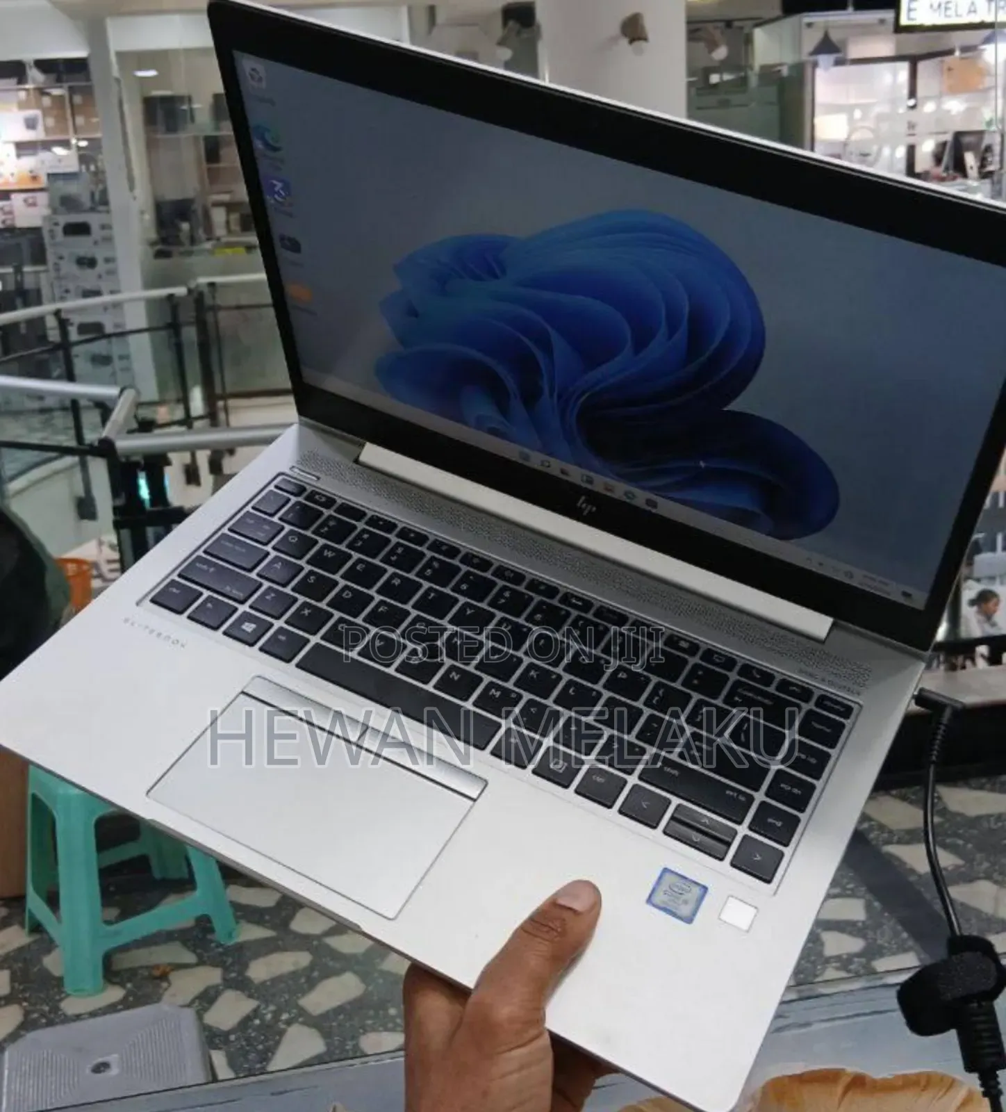 New Laptop HP EliteBook 840 G5 8GB Intel Core i5 SSD 256GB