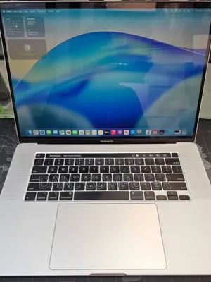 New Laptop Apple MacBook Pro 2019 16GB Intel Core i7 SSD 512GB
