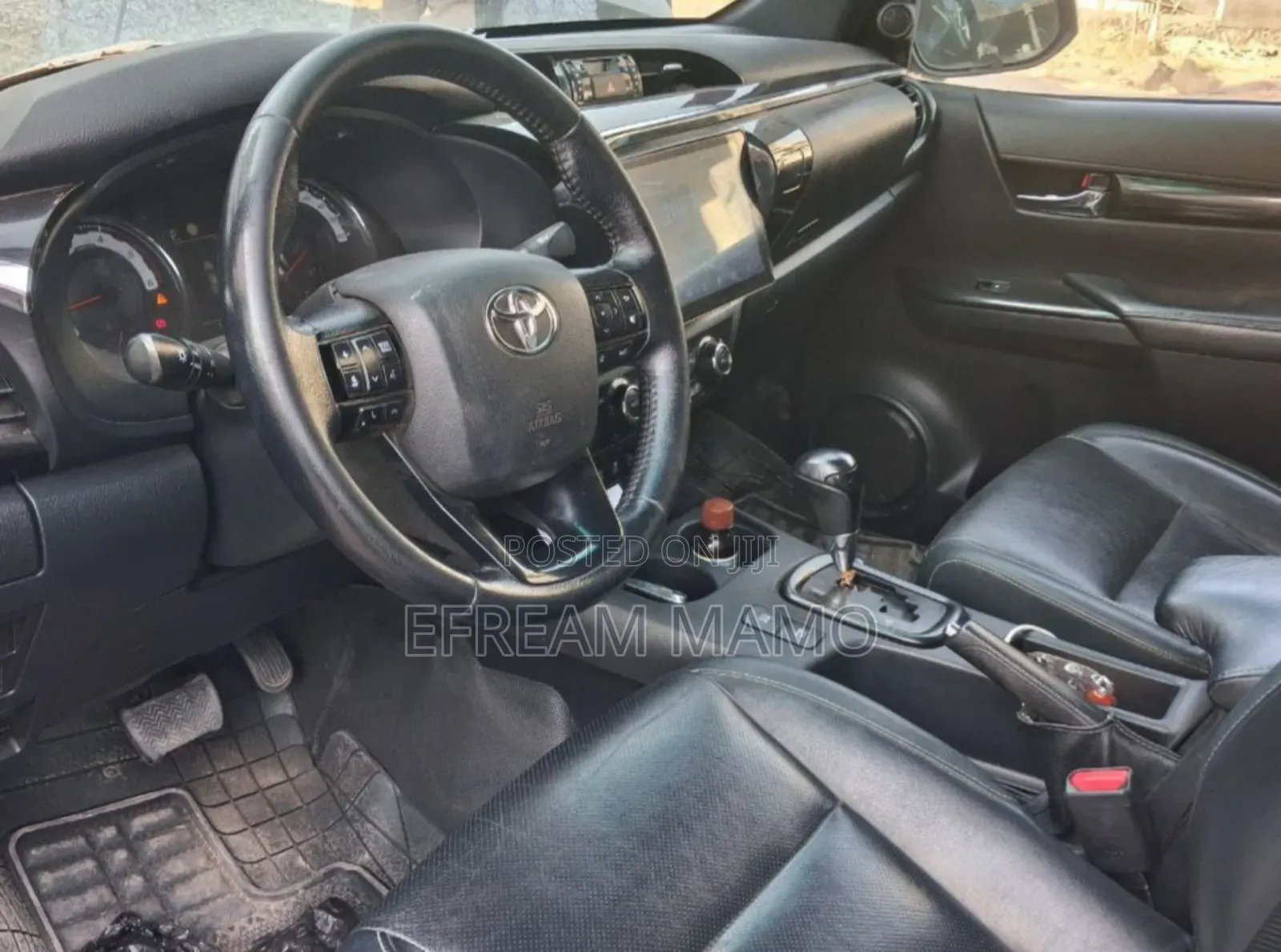 Toyota Hilux 2020 Gold