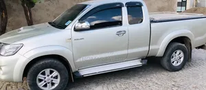 Toyota Hilux 2012 Gold