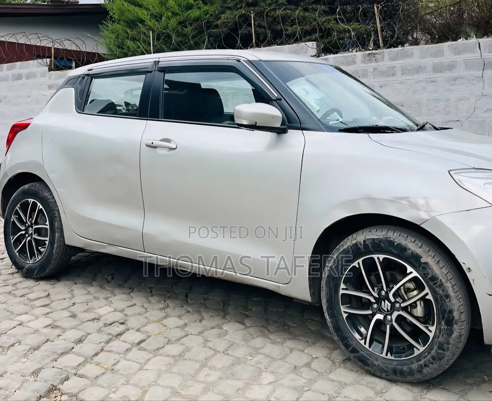 Suzuki Swift 2022 Silver