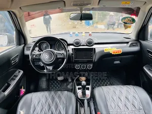 Suzuki Swift 2022 Silver