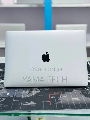 New Laptop Apple MacBook Pro 2022 M2 8GB Apple M2 SSD 256GB