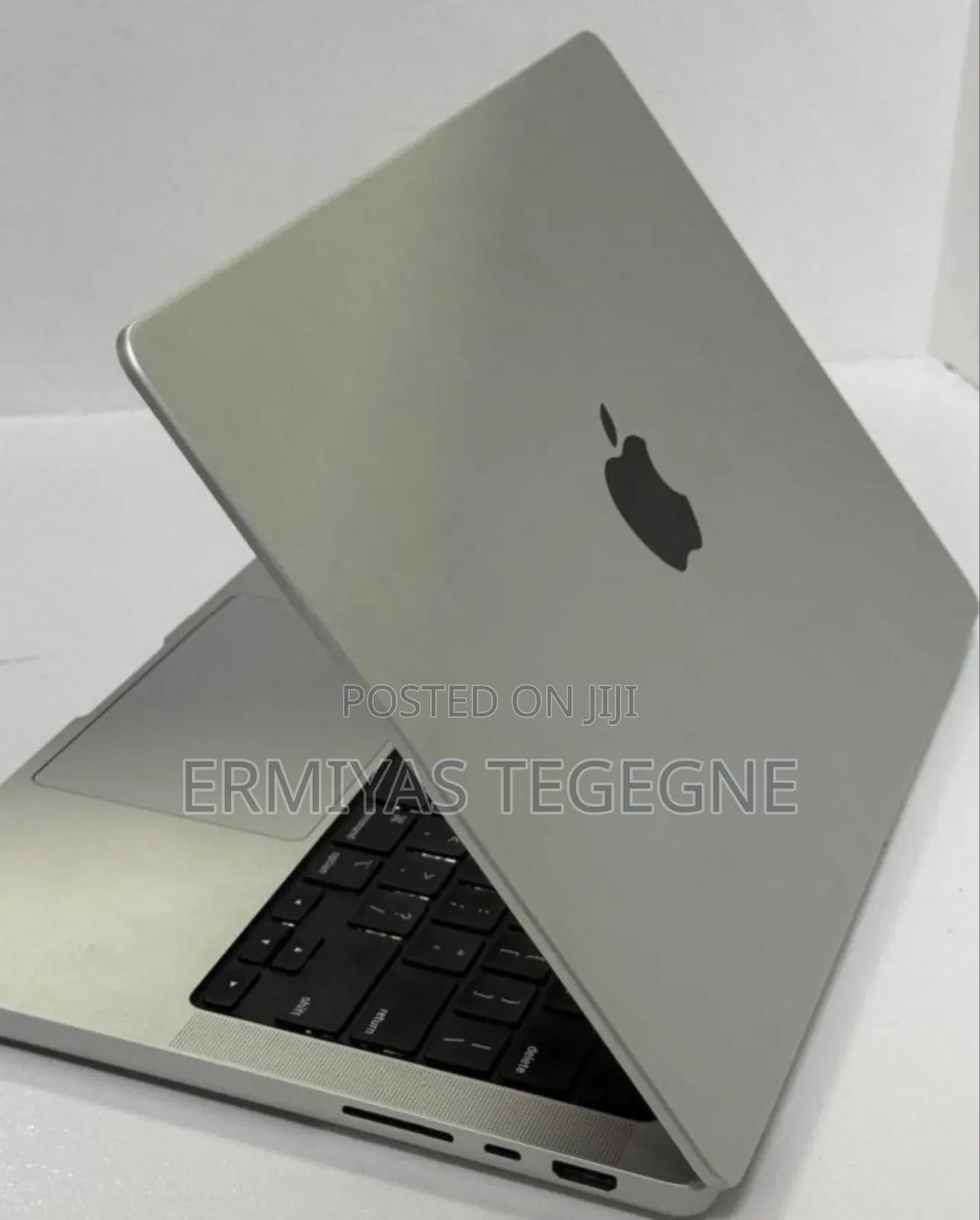 New Laptop Apple MacBook Pro M1 36GB Intel Core Ultra 9 SSD 512GB