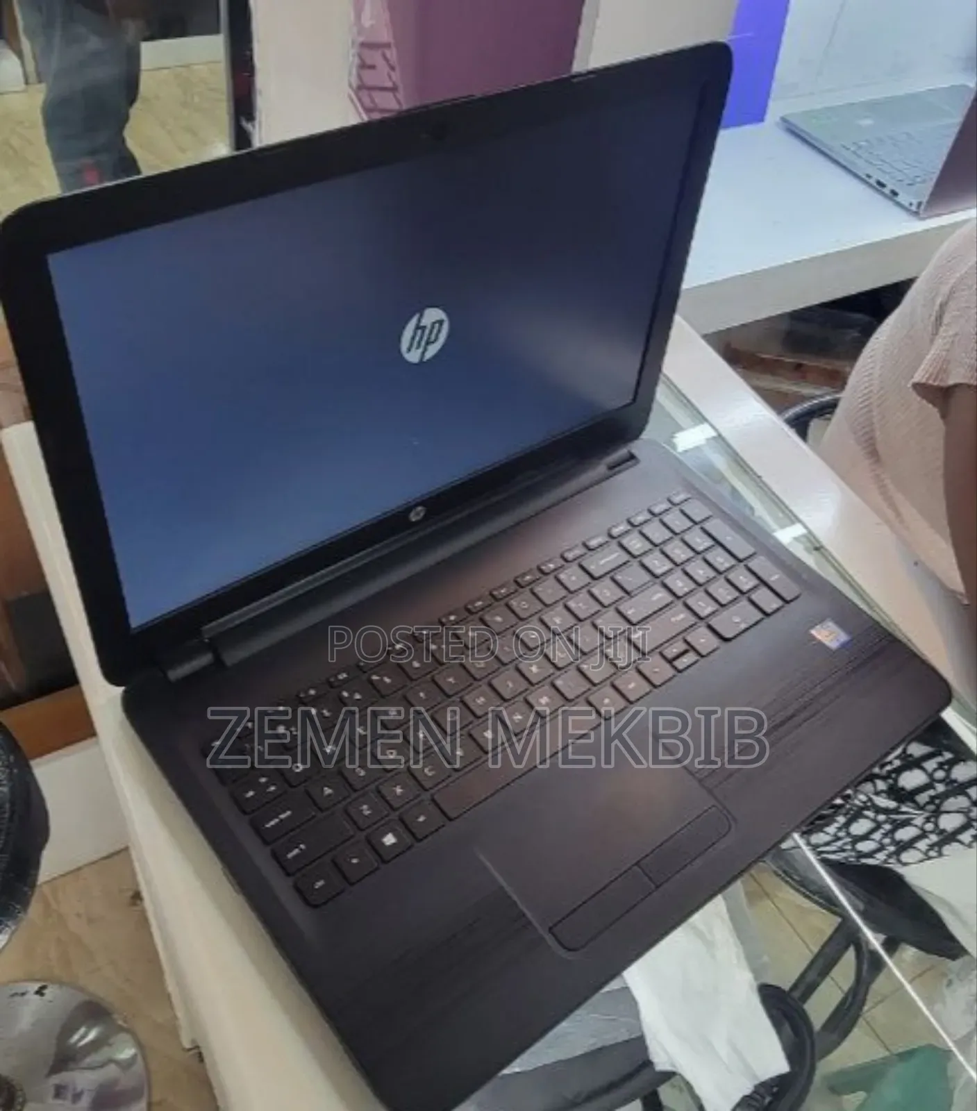 New Laptop HP Stream Notebook 8GB Intel Core i5 HDD 1T