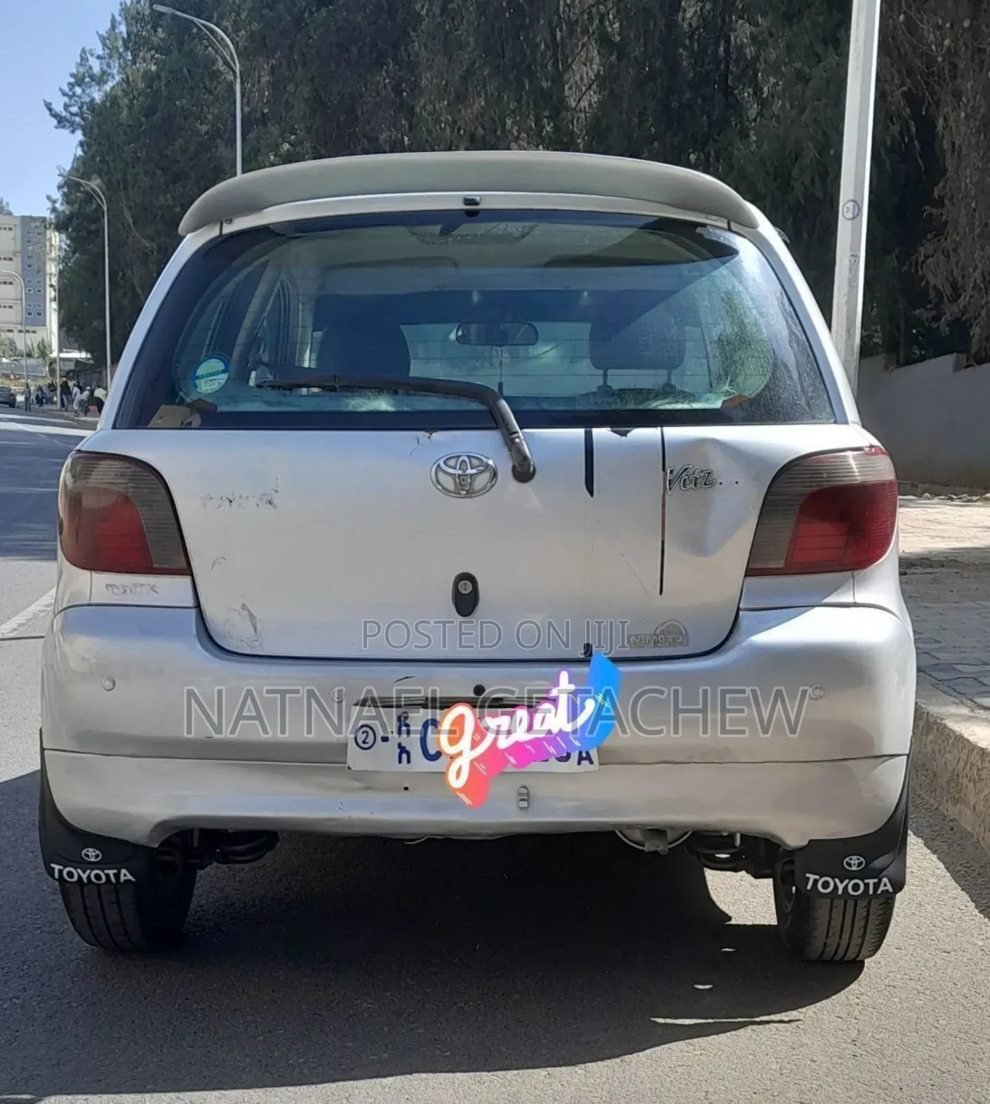 Toyota Vitz 2000 Silver