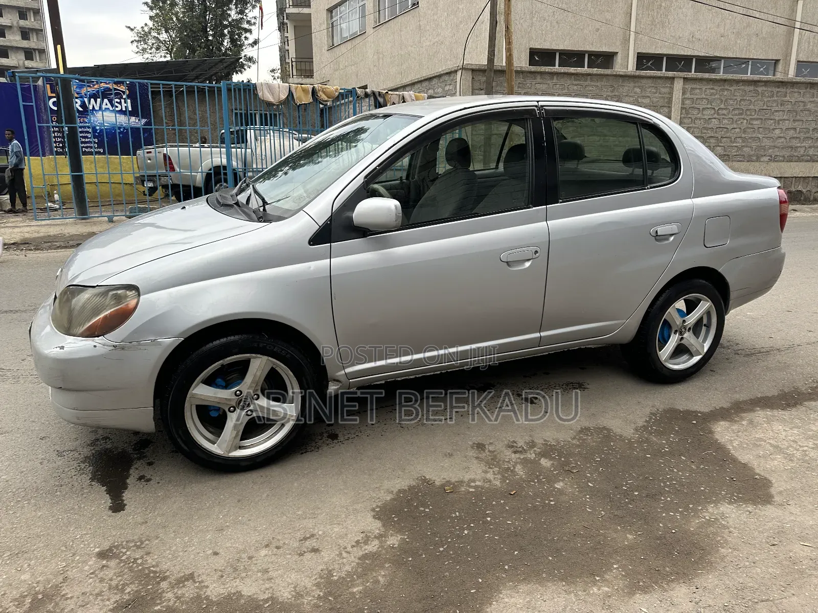 Toyota Platz 2001 Silver