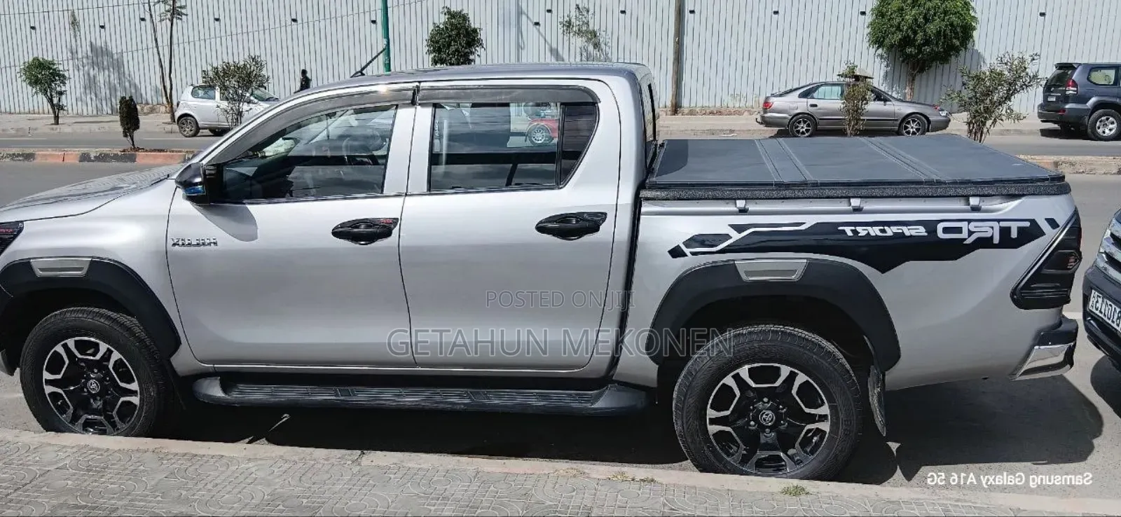 Toyota Hilux 2021 Silver