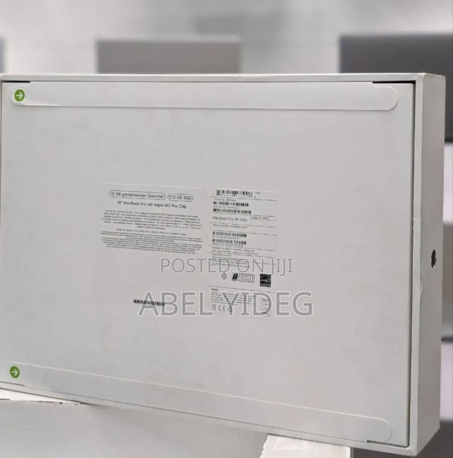 New Laptop Apple MacBook Pro 36GB Apple M3 Pro SSD 512GB