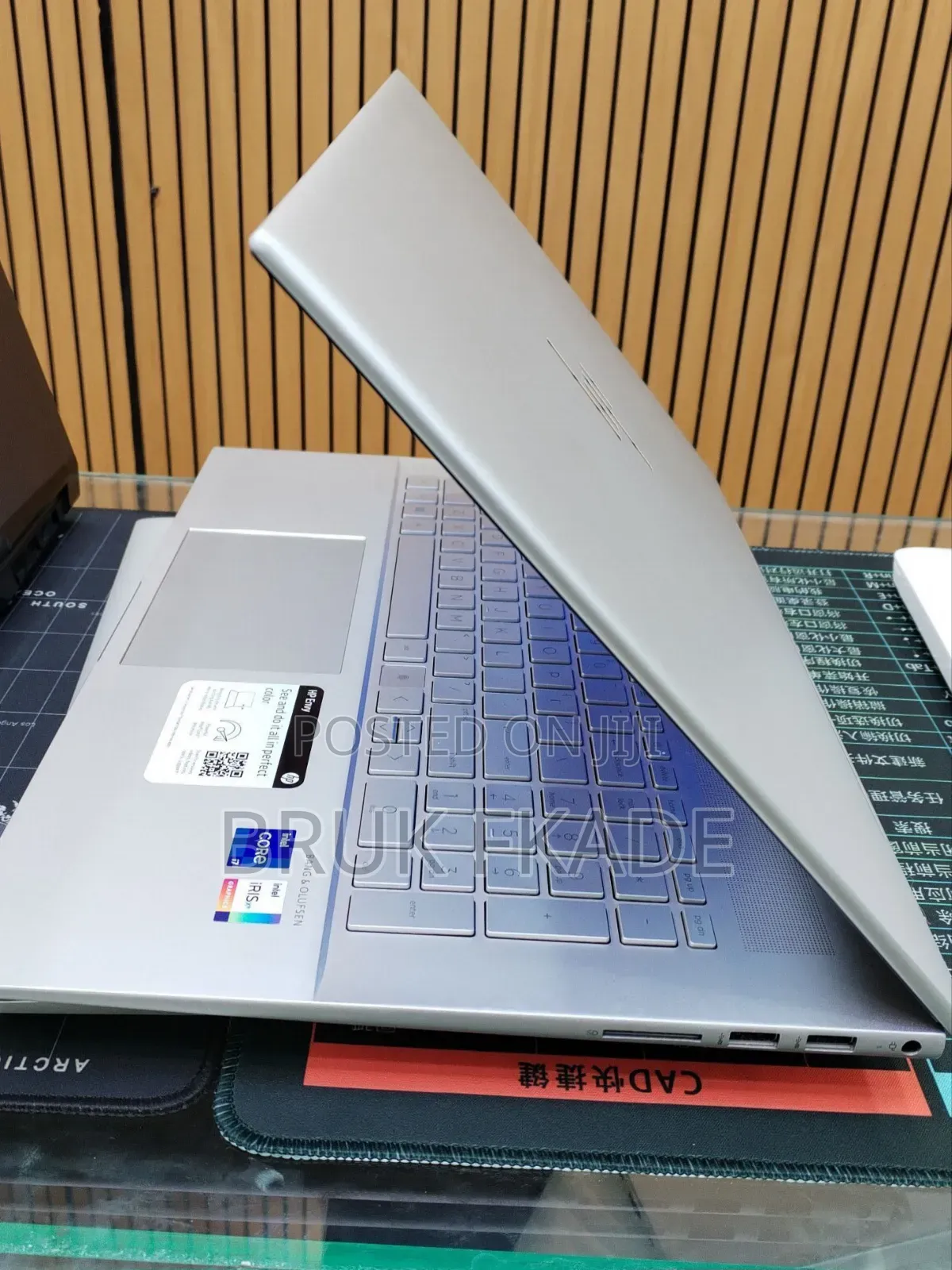 New Laptop HP Envy 17 16GB Intel Core i7 SSD 512GB