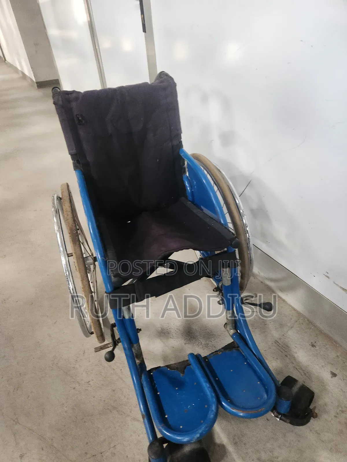 Blue Manual Wheelchair, Designed for Either Children Durable Frame