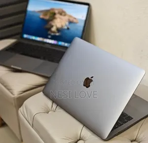 New Laptop Apple MacBook Pro 2019 16GB Intel Core i7 SSD 512GB