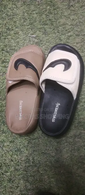 Yibusheng Fashion Shoe