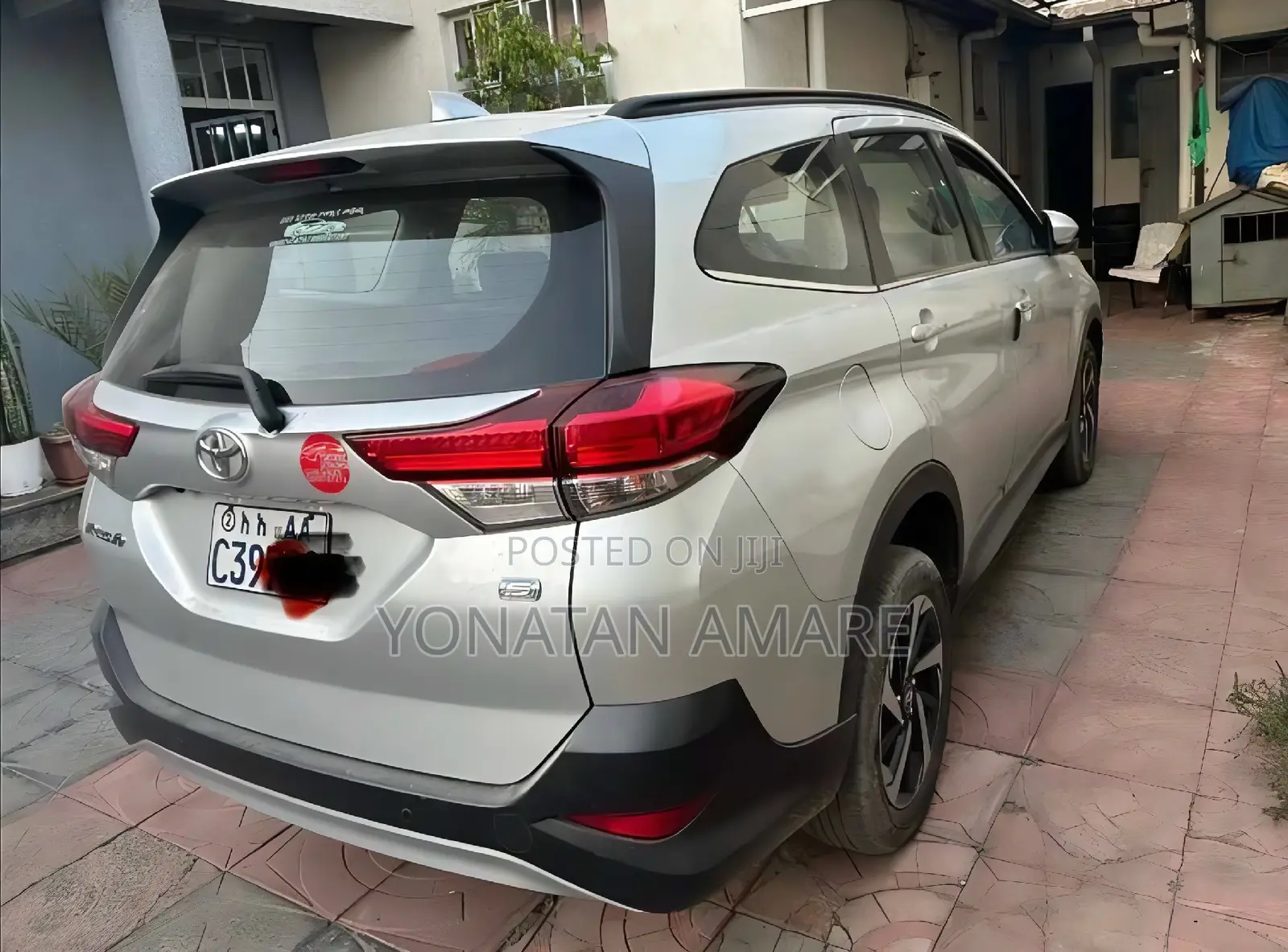 Toyota Rush 2023 Silver