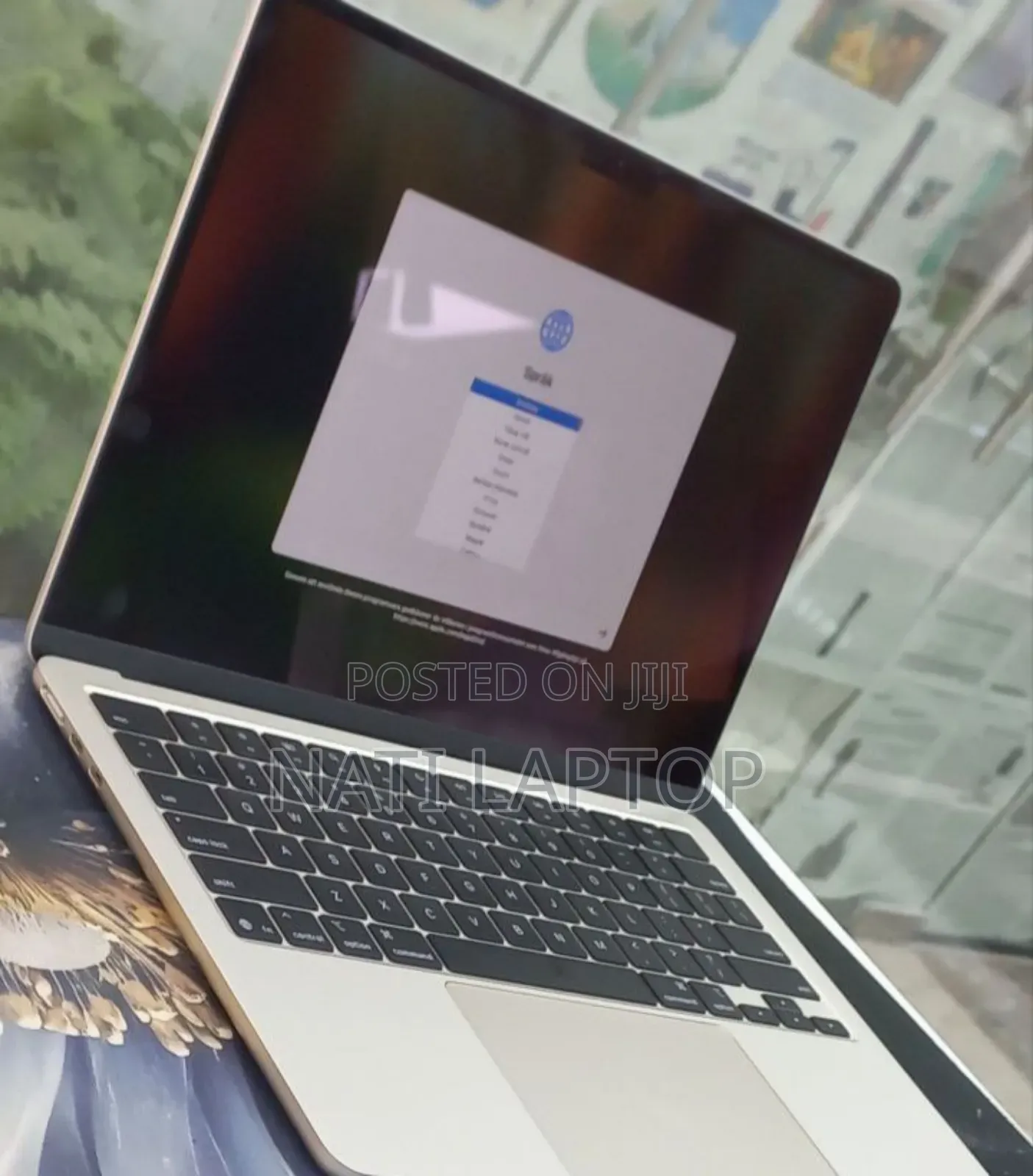 New Laptop Apple MacBook Air 2025 M4 13-inch 16GB Apple M4 SSD 256GB