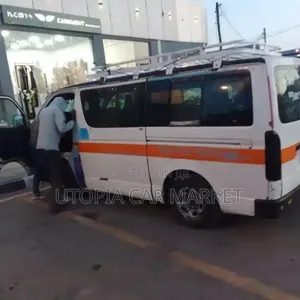 Toyota HiAce 2006