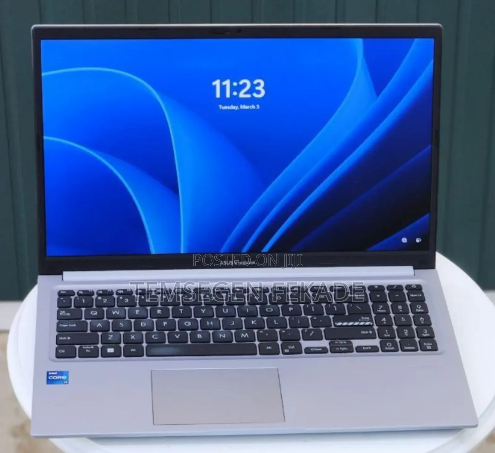 New Laptop Asus VivoBook 15 X505BA 16GB Intel Core i7 SSD 512GB