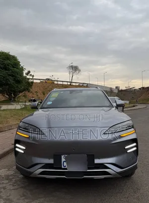 BYD Song Plus 2025 Silver