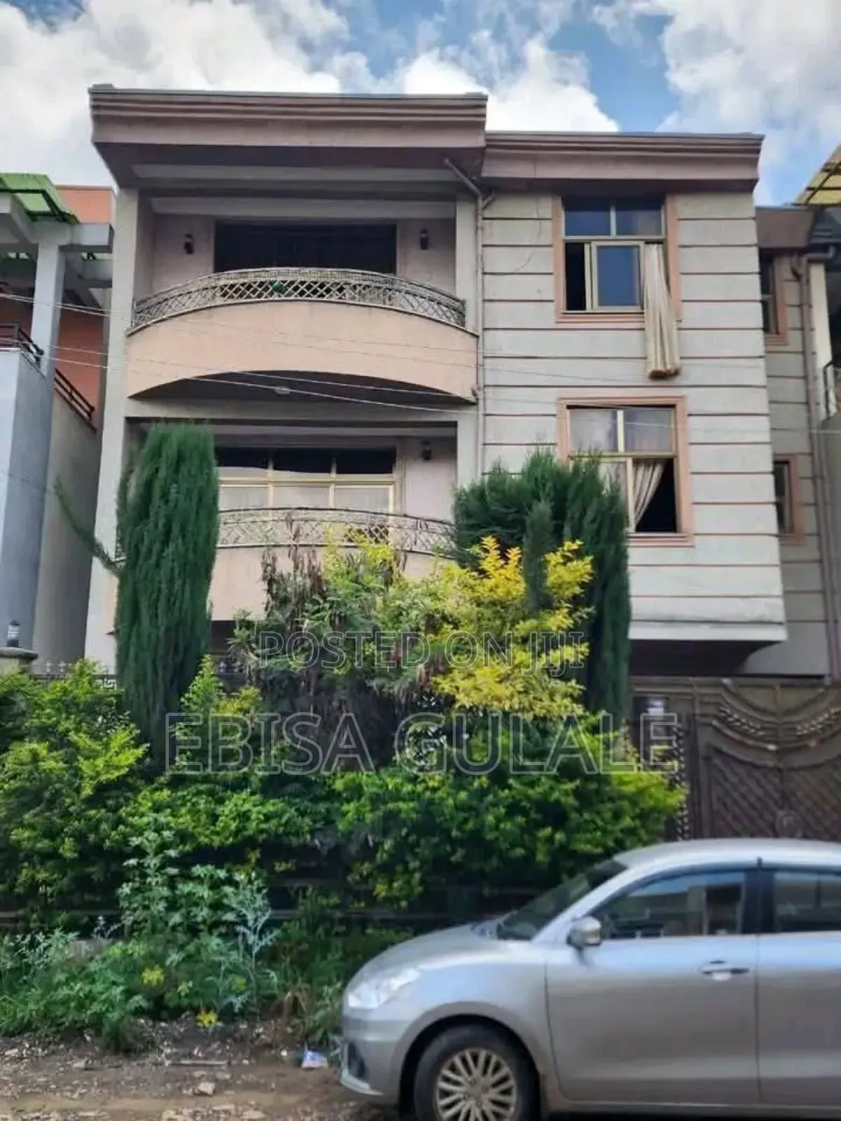 Furnished 4bdrm Farm House in Yeka for sale