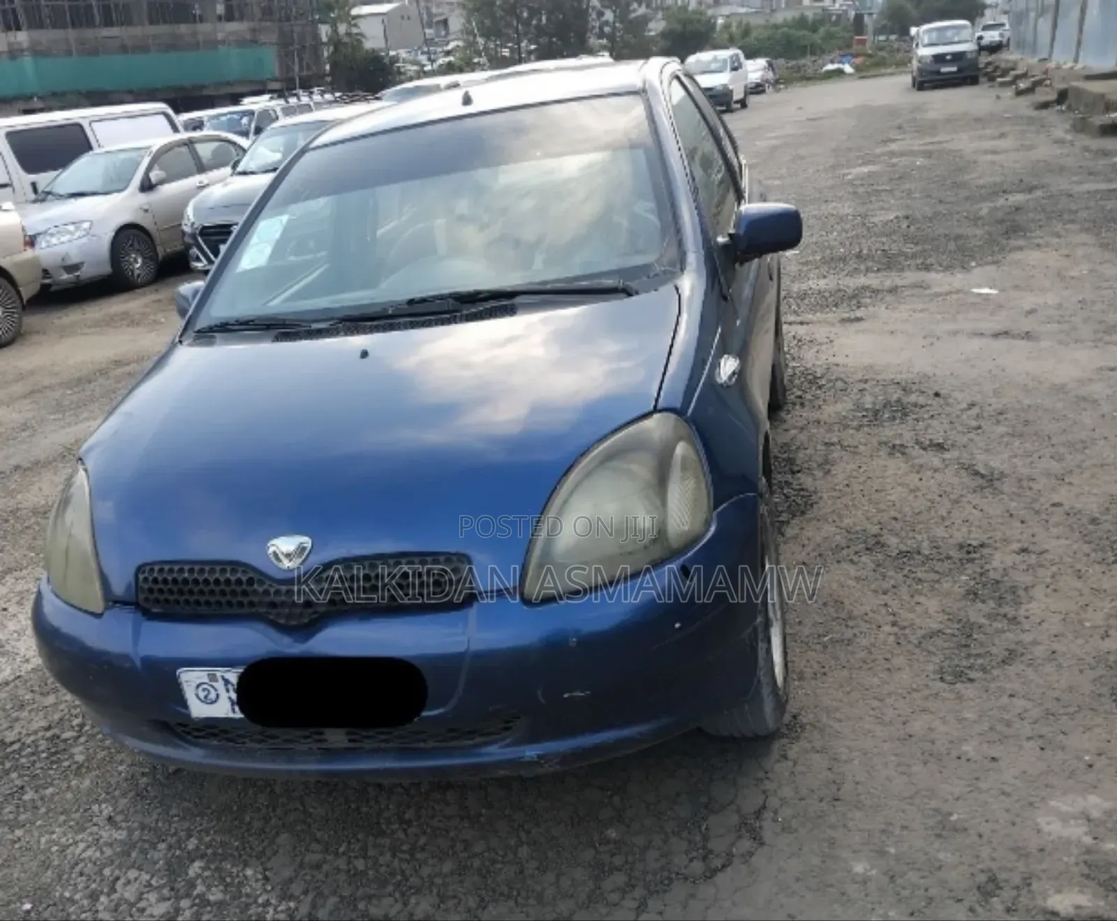 Toyota Vitz 2000 Blue
