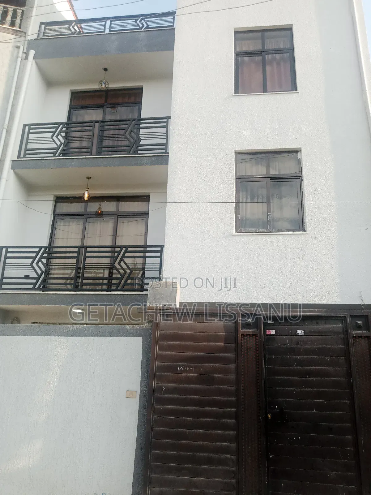 Furnished 8bdrm House in Akaky Kaliti for sale