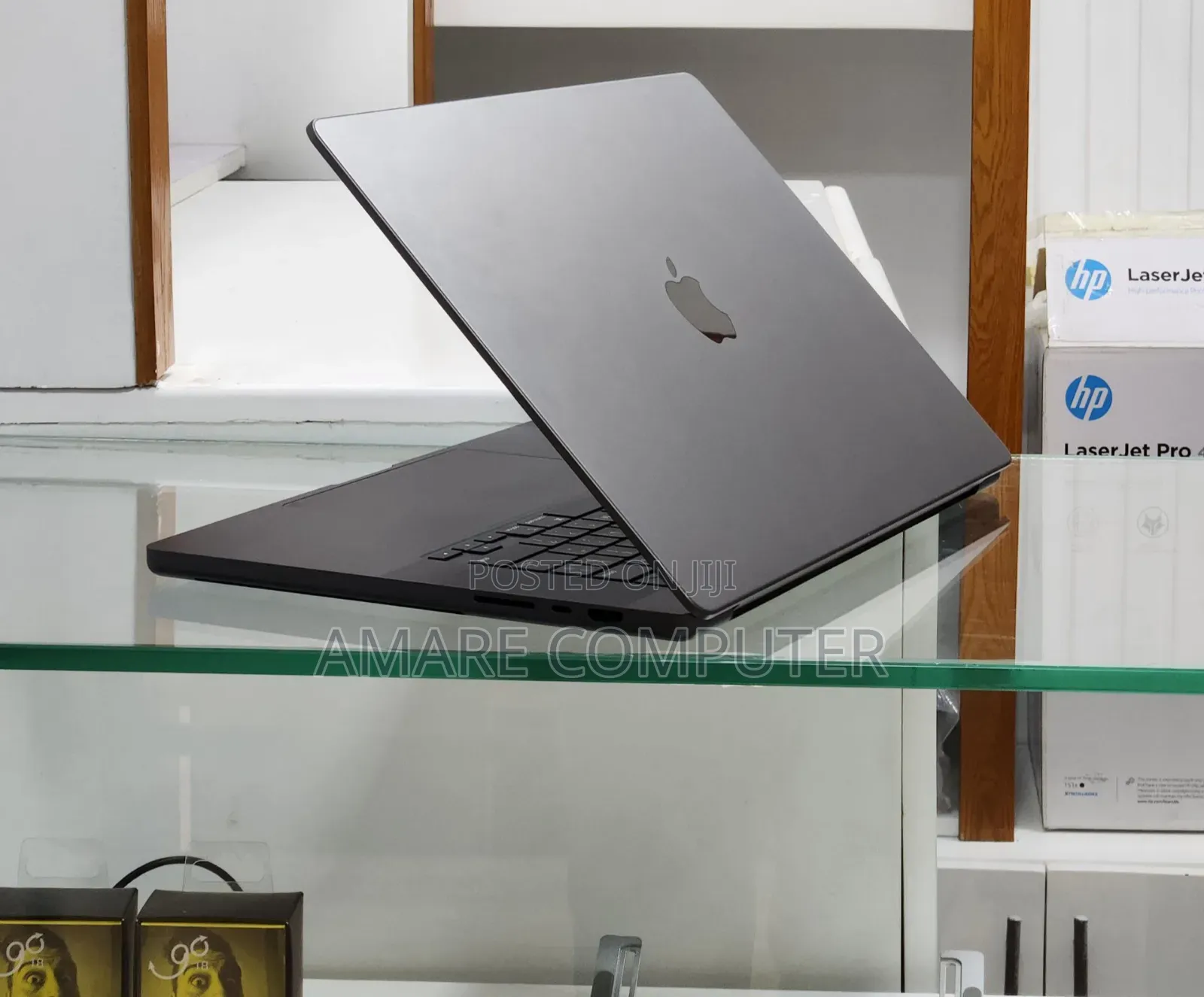 New Apple MacBook Pro 2023 M3 Max 16-inch 36GB Apple M3 Max SSD 1T