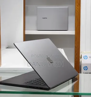 New Laptop Apple MacBook Pro 2023 M3 Max 16-inch 36GB Apple M3 SSD 1T