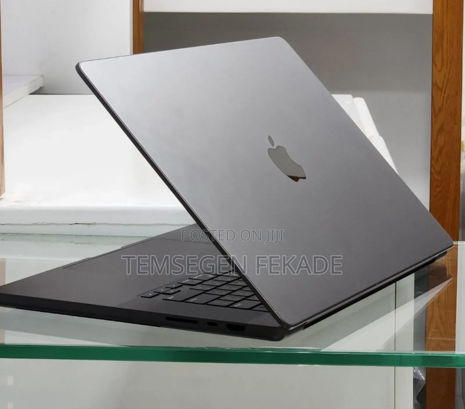New Apple MacBook Pro 2023 M3 Max 16-inch 36GB Apple M3 Pro SSD 1T