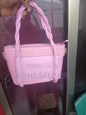 አዲስ የጎልደን ኢግል (Golden Eagle) የሴቶች እጅ ቦርሳ