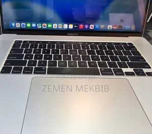 New Laptop Apple MacBook Pro 2019 16GB Intel Core i7 SSD 512GB
