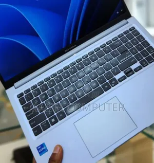 New Laptop Asus VivoBook 15 X505BA 16GB Intel Core i7 SSD 512GB