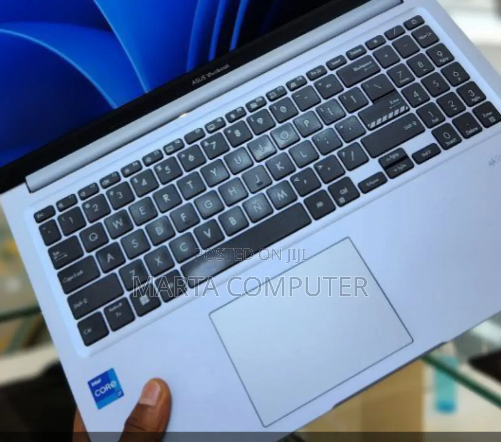 New Laptop Asus VivoBook 15 X505BA 16GB Intel Core i7 SSD 512GB